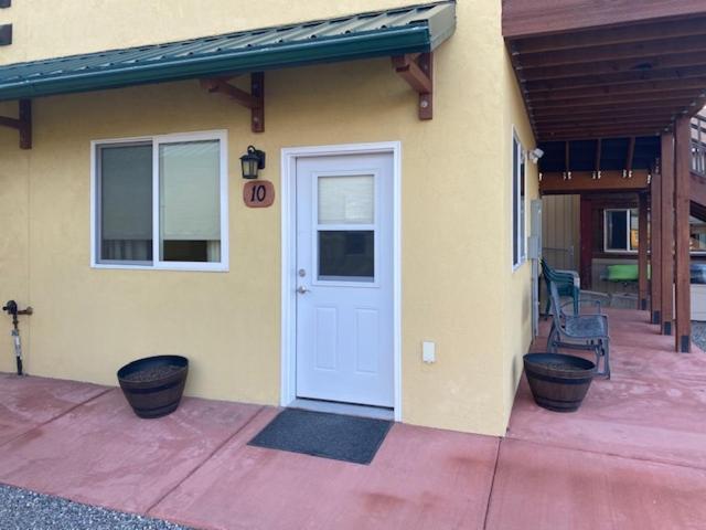 Yellowstone Riverside Cottages Gardiner Extérieur photo
