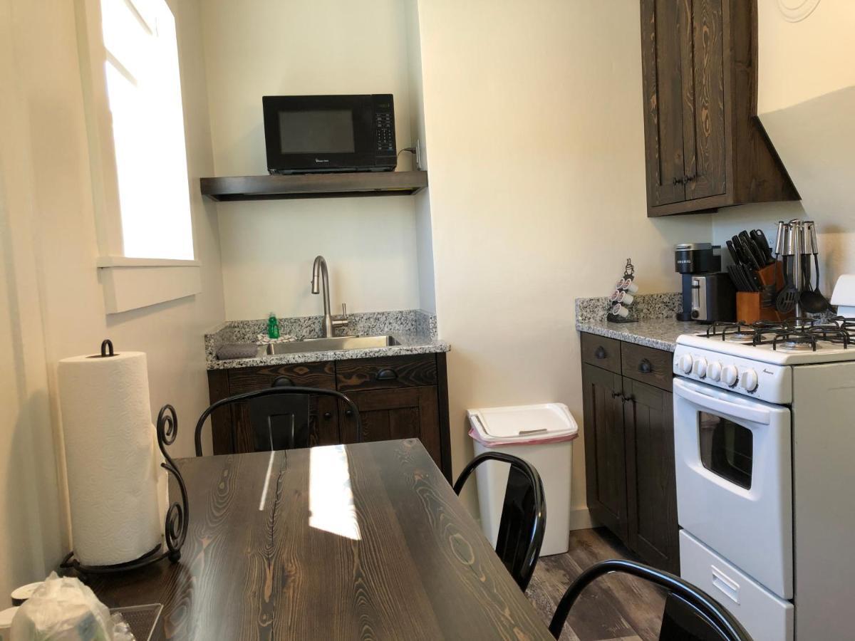 Yellowstone Riverside Cottages Gardiner Extérieur photo