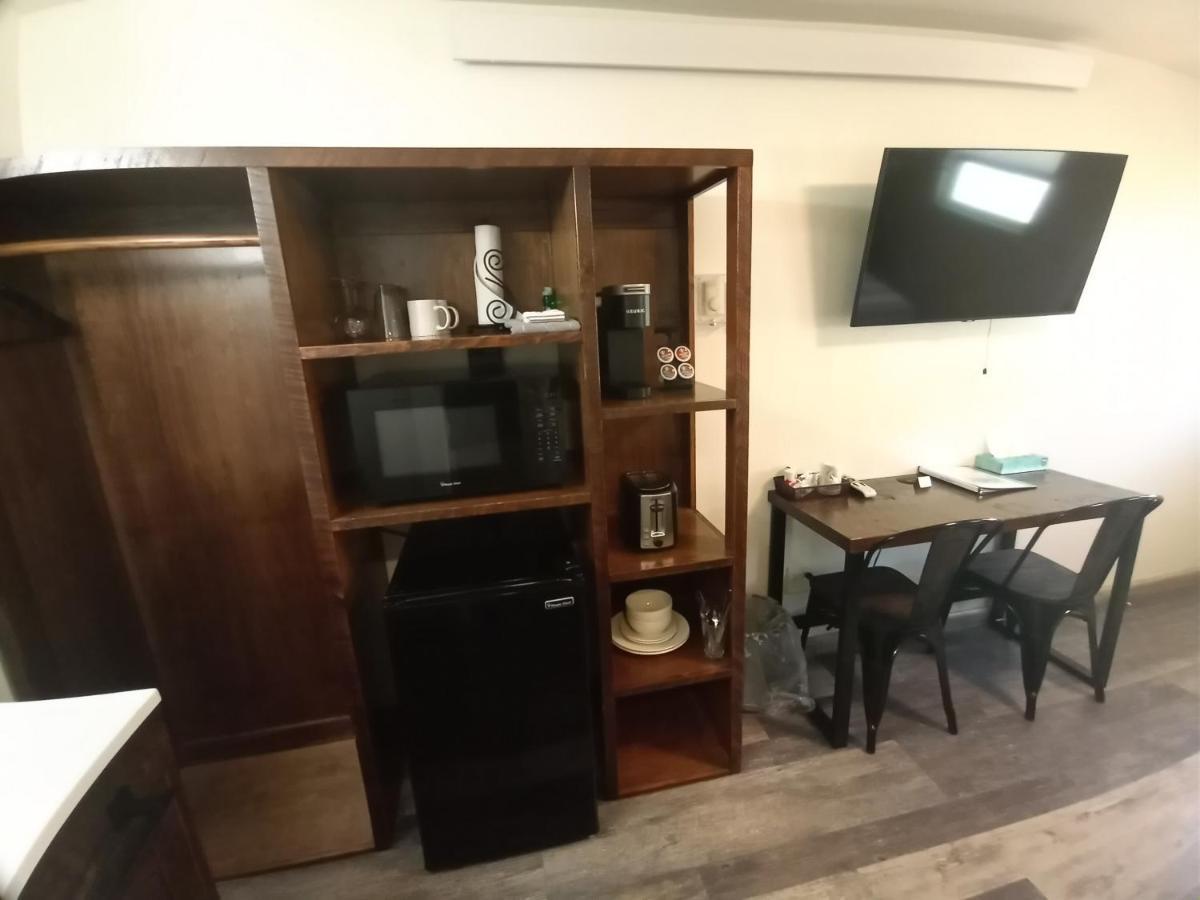 Yellowstone Riverside Cottages Gardiner Extérieur photo
