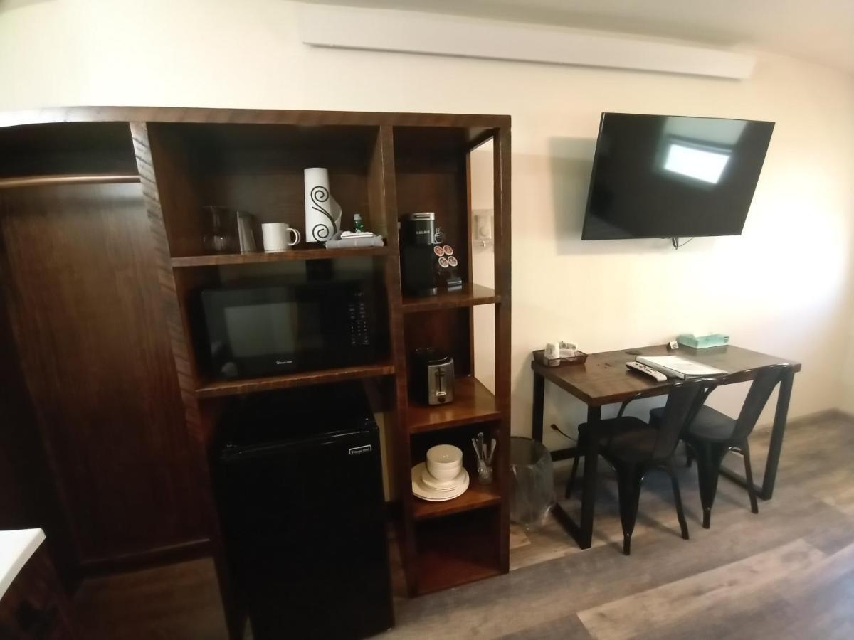 Yellowstone Riverside Cottages Gardiner Extérieur photo