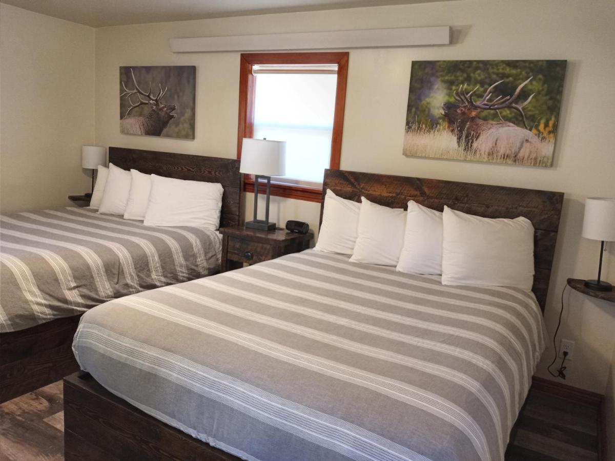 Yellowstone Riverside Cottages Gardiner Extérieur photo